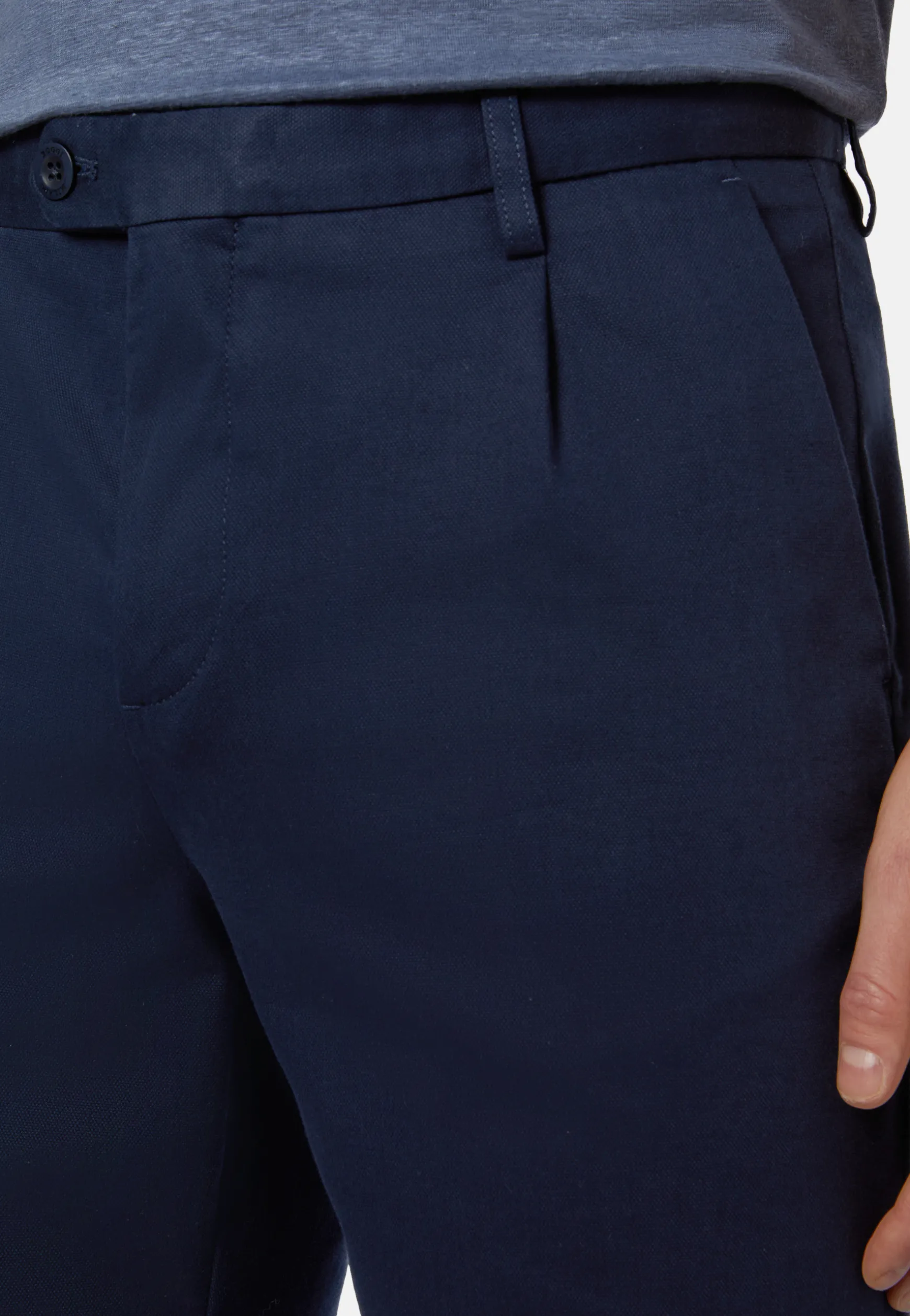 Stretch Cotton and Tencel Bermuda Shorts|Boggi Milano Fashion